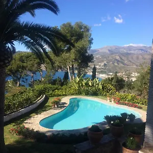 Villaquinta Bed & Breakfast